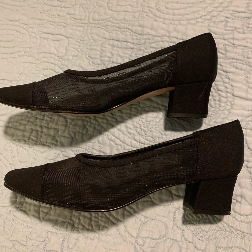 Pump Block Heels - image 3